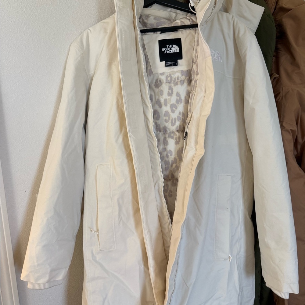 Limited edition The North Face Women's Gardenia White Arctic Parka Jacket